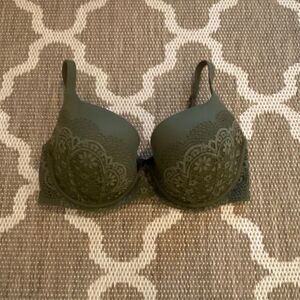 Victoria’s Secret bra, body by Victoria lined Demi bra size 38DD